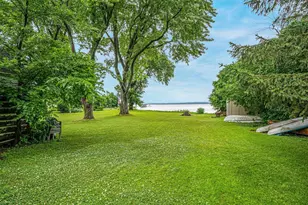 N7995 Lakeshore Dr, Fond du Lac, WI 54937 - Photo 6