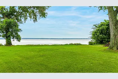 N7995 Lakeshore Drive, Fond du Lac, WI 54937 - Photo 4
