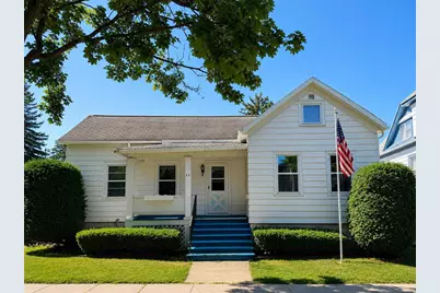 82 E 11th Street, Fond du Lac, WI 54935 - Photo 1