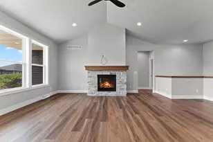 1430 Divinity Dr, De Pere, WI 54115 - Photo 4