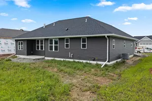 1430 Divinity Dr, De Pere, WI 54115 - Photo 42