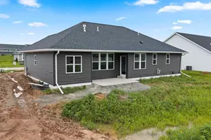 1430 Divinity Dr, De Pere, WI 54115 - Photo 44
