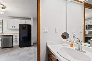 2529 Fond du Lac Rd, Oshkosh, WI 54902 - Photo 8