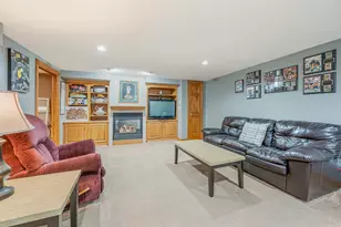 2767 Oakwood Cir, Oshkosh, WI 54904 - Photo 30