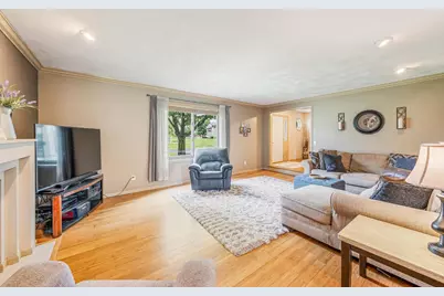 2767 Oakwood Circle, Oshkosh, WI 54904 - Photo 6