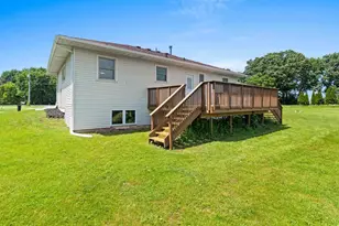 1734 Oakridge Pl, Neenah, WI 54956 - Photo 36