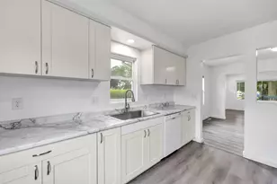 1465 Cedar St, Green Bay, WI 54302 - Photo 12