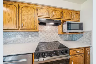 46 Kensington Court, Appleton, WI 54915 - Photo 8