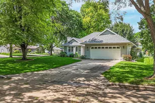 46 Kensington Ct, Appleton, WI 54915 - Photo 4