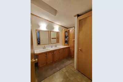 W8297 County Rd I, Clintonville, WI 54929 - Photo 30