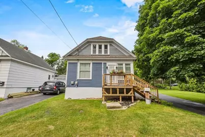 17 S Geneva Avenue, Sturgeon Bay, WI 54235 - Photo 2