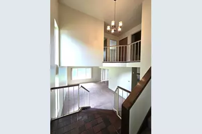 722 N Hawthorne Drive, Appleton, WI 54915 - Photo 2