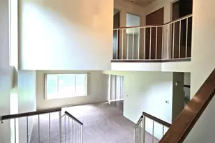 722 N Hawthorne Dr, Appleton, WI 54915 - Photo 2
