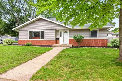 2001 N Douglas Street, Appleton, WI 54914 - Photo 1