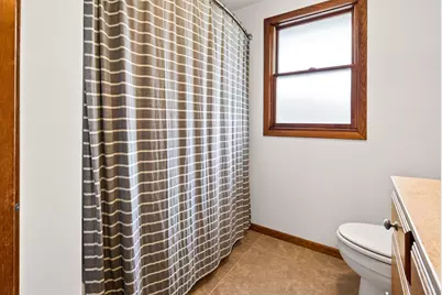 2001 N Douglas Street, Appleton, WI 54914 - Photo 32