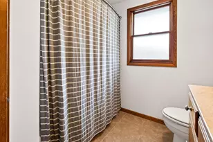 2001 N Douglas St, Appleton, WI 54914 - Photo 32