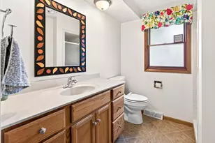 2001 N Douglas St, Appleton, WI 54914 - Photo 20