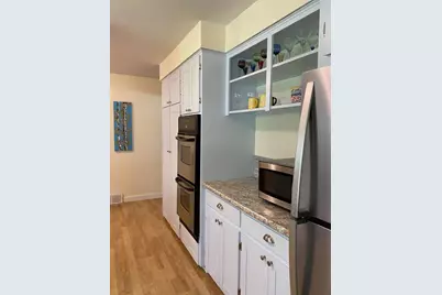 2627 Oakcrest Drive, Neenah, WI 54956 - Photo 10