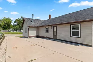 219 S Main St, Oconto Falls, WI 54154 - Photo 42