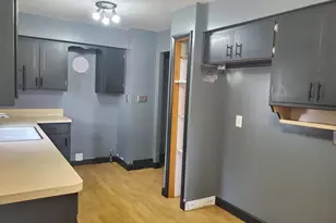 121 N Seymour St, Fond du Lac, WI 54935 - Photo 12