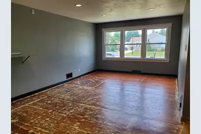 121 N Seymour Street, Fond du Lac, WI 54935 - Photo 6