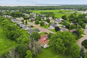 1123 Stillmeadow Ln, Menasha, WI 54952 - Photo 38