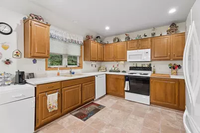1123 Stillmeadow Lane, Menasha, WI 54952 - Photo 6
