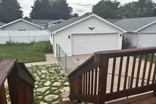 1135 Greenfield Trail, Oshkosh, WI 54904 - Photo 28