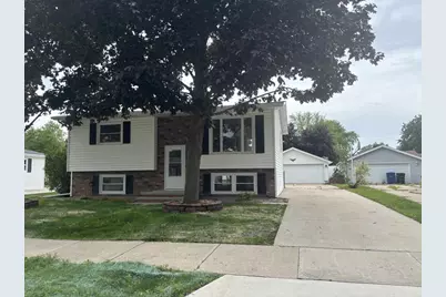 1135 Greenfield Trail, Oshkosh, WI 54904 - Photo 2