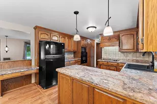 2536 Delwood Dr, Green Bay, WI 54302 - Photo 12