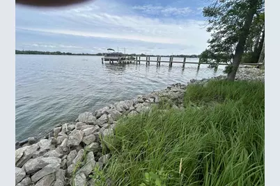 1196 Pages Point Drive, Menasha, WI 54952 - Photo 2