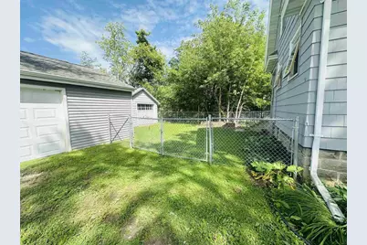 312 E Franklin Avenue, Neenah, WI 54956 - Photo 6