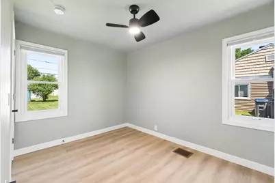 857 Hunt Avenue, Neenah, WI 54956 - Photo 18