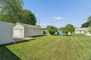 857 Hunt Ave, Neenah, WI 54956 - Photo 24