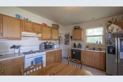 208 W Jackson Street, Ripon, WI 54971 - Photo 6