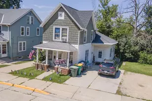 208 W Jackson St, Ripon, WI 54971 - Photo 1