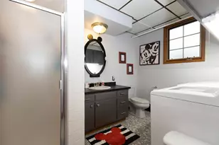 1919 Brookfield Dr, Neenah, WI 54956 - Photo 20