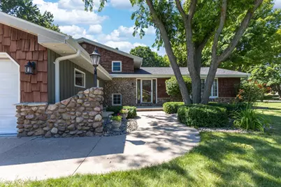 1919 Brookfield Drive, Neenah, WI 54956 - Photo 48