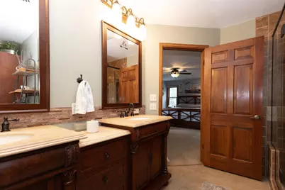 1919 Brookfield Drive, Neenah, WI 54956 - Photo 36