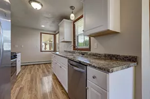 428 8th St, Menasha, WI 54952 - Photo 12