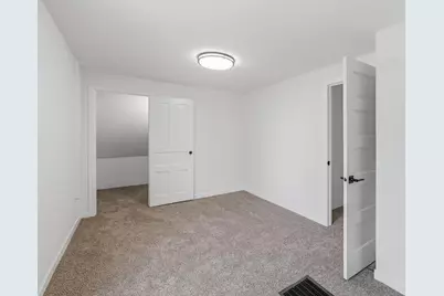 180 N Park Avenue, Fond du Lac, WI 54935 - Photo 18