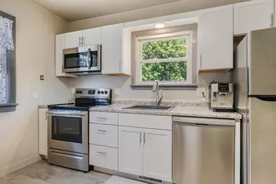 1406 S Ridge Road, Green Bay, WI 54304 - Photo 2