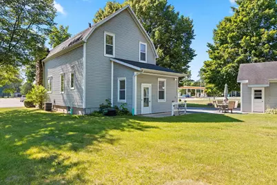 420 Smith Avenue, Oconto, WI 54153 - Photo 10