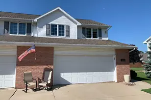 2223 Hopf Ln, De Pere, WI 54115 - Photo 2
