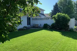 2223 Hopf Ln, De Pere, WI 54115 - Photo 4