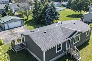 500 Pheasant Dr, New London, WI 54961 - Photo 2