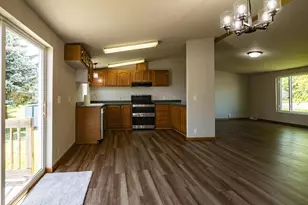 500 Pheasant Dr, New London, WI 54961 - Photo 6