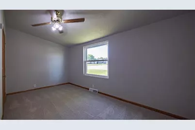 500 Pheasant Drive, New London, WI 54961 - Photo 14