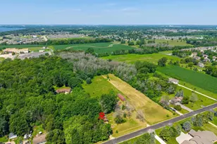 N8801 S Coop Rd, Menasha, WI 54952 - Photo 8