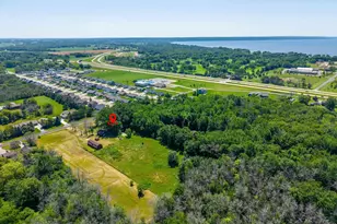 N8801 S Coop Rd, Menasha, WI 54952 - Photo 10